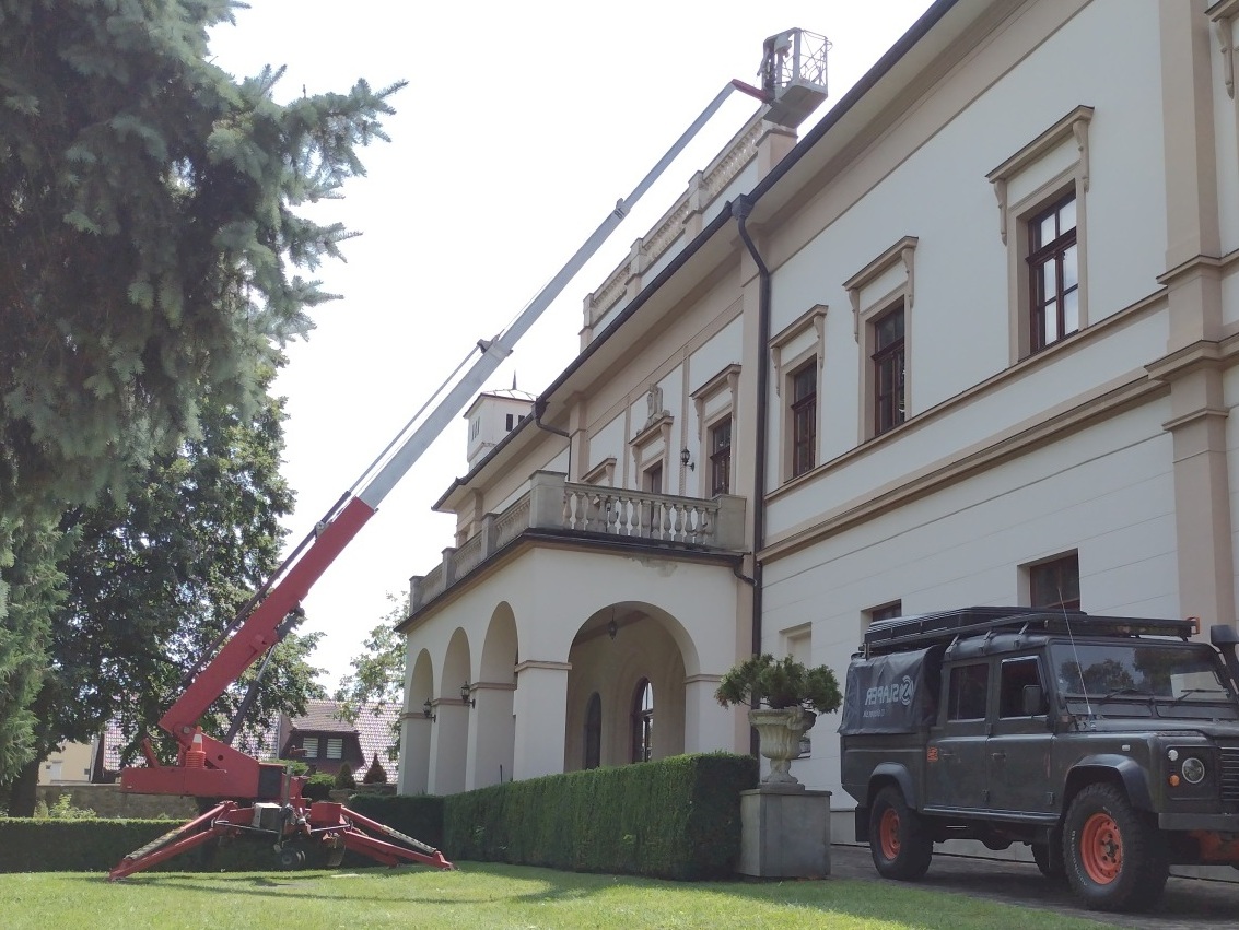 Pracovn� plo�ina